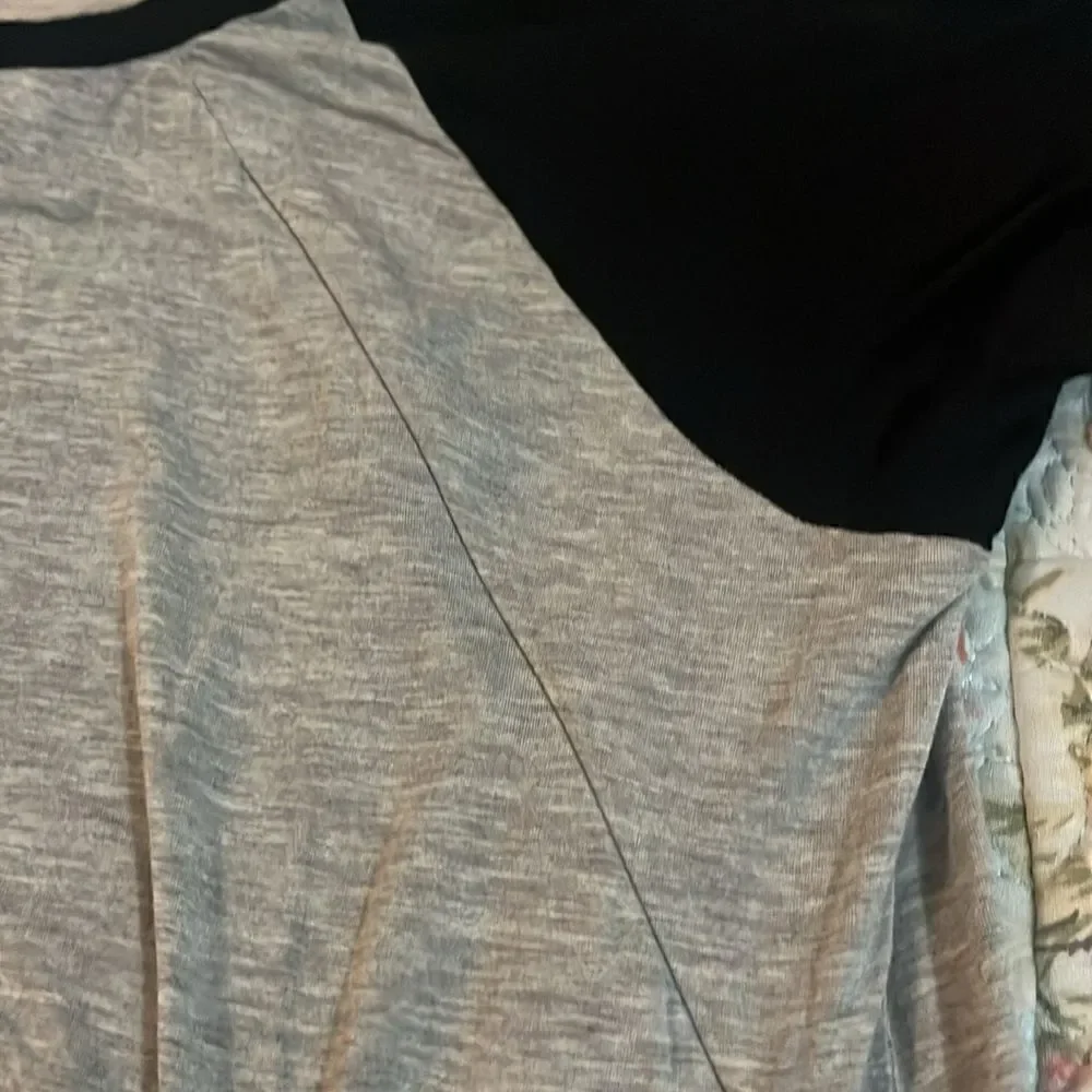 Ekouaer nursing gown